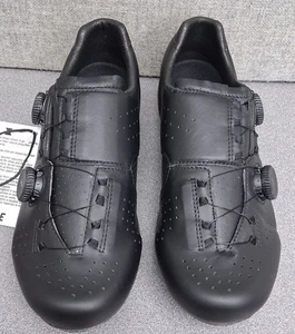Zapatos anchos para bicicleta de carretera Lake CX333-X para hombre - negros/plateados, opciones de tamaño disponibles - Imagen 1 de 24