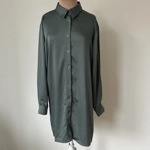 Ba&sh süßes seidiges langärmliges olivgrünes lockeres Hemdkleid mit Knopfleiste gebraucht, in einwandfreiem Zustand Größe S - Bild 1 von 12