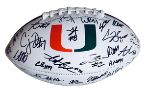 2025 MIAMI HURRICANES TEAM SIGNED AUTOGRAMM FOOTBALL COA CARSON BECK 70+ AUTOS - Bild 1 von 3