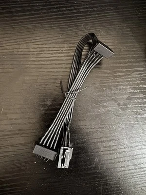 15-Pin Dual SATA Power Splitter Cable to 6-Pin PCI-E for Graphics Card - Image 1 of 3