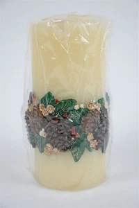 PIER 1 CREAM CHRISTMAS HOLIDAY CANDLE PILLAR PINE CONES HOLLY BERRIES NEW  - Picture 1 of 1