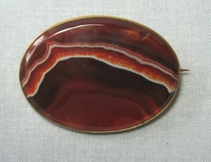 Pin de ágata victoriano chapado en oro 2" x 1 1/2" - Imagen 1 de 2
