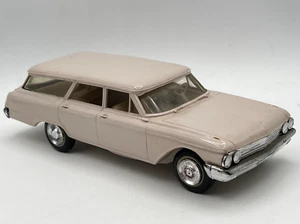 Vintage Hubley 1962 Ford Country Sedan Station Wagon 1/25 Dealer Promo Model Car - Picture 1 of 24