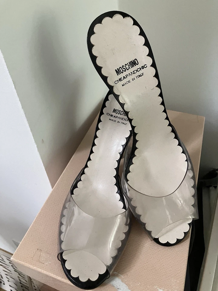 Moschino Tacones Transparentes Baratos y Chic Talla 39 Italia Foto 1 de 4