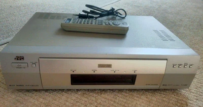 JVC HR-S9600 High-End S-VHS Videorecorder inkl. Fernbedienung - Bild 1 von 4