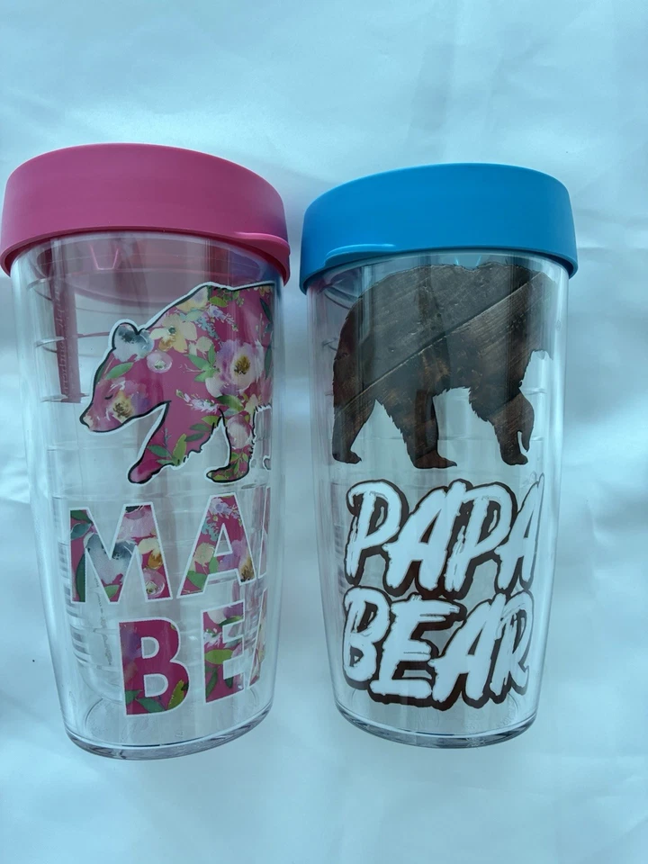 Tervis Mamá Oso Floral Taza Grande Tapa Rosa y Papá Oso Marrón Taza Grande Tapa Azul Foto 1 de 4