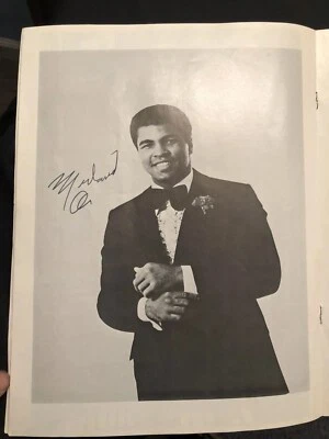Vtg MUHAMMAD ALI AUTOGRAPHED 1979 Benefit For Texas Southern University Program - Image 1 of 4