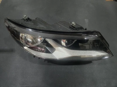 ✅️ 2012 2018 Volkswagen Tiguan Rh Right Passenger Halogen Headlight OEM Tested - Image 1 of 4