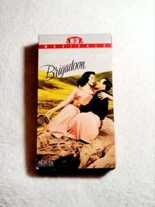 Brigadoon (VHS, 1954 Turner Entertainment Release) MGM Musicals Gene Kelly - Picture 1 of 2