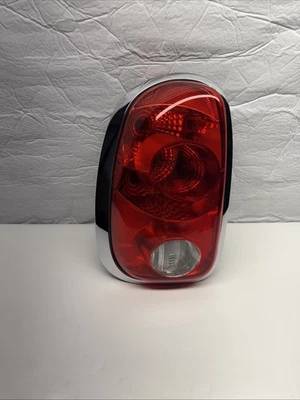 Mini Cooper Countryman 2015 luz trasera lado izquierdo del conductor 9808151-02 Foto 1 de 4
