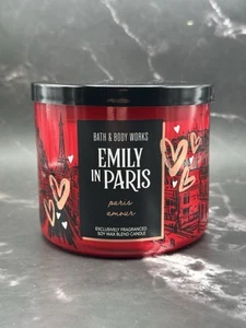 EMILY IN PARIS Paris Amour • 3-Wick Scented Candle-SHIPS FREE - Picture 1 of 3
