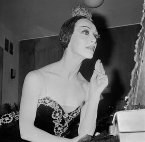 Argentine ballerina Irina Borowska costume dressing room August 1- 1961 Photo - Foto 1 di 1