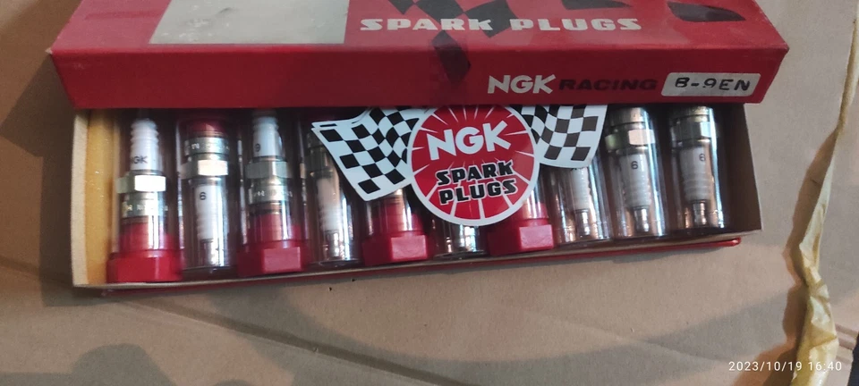 1 Candela  NGK Racing B-9EN moto Jawa,  Laverda 650 750, Yamaha RT1 RT2  — 第 1/1 张图片