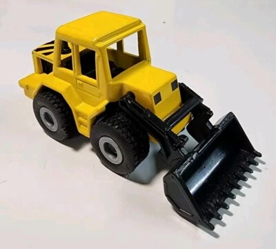 SIKU 802 Construction Front Loader Yellow/Black HO Diecast/Plastic - Image 1 of 4