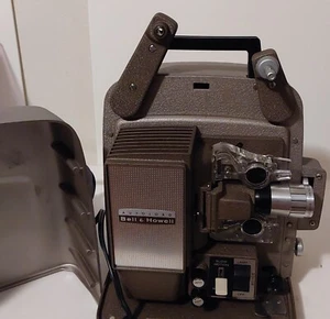 Proyector de películas vintage años 60 Bell & Howell diseño carga automática 266A - Imagen 1 de 14