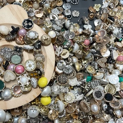 Vintage now Estate Sale Buttons 50p Lot Various Sizes Shapes Colors Types Usable - Image 1 of 4