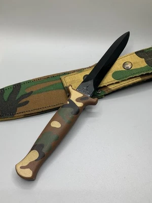 Gerber Guardian II Knife Camo Original U.S. Fighting #88937S Unused w/ Sheath - Image 1 of 4