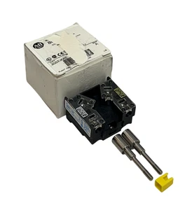 ALLEN BRADLEY 800T-XAY /A BULLETIN 800T BLOCCO CONTATTI IMPILABILE AC/DC NSMP - Foto 1 di 4