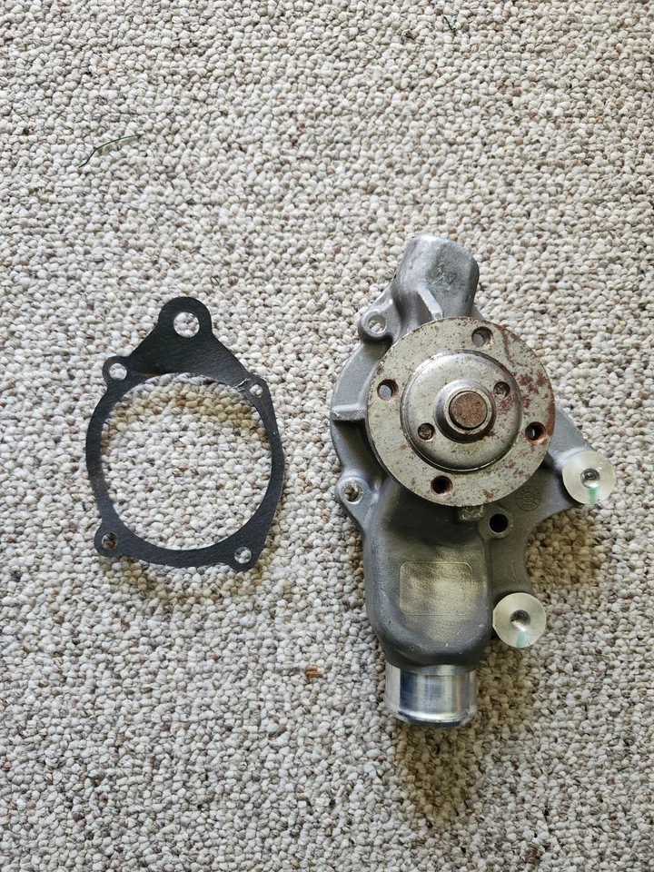 NUEVO MOTOR CARDONE BOMBA DE AGUA 58-352 87-90 Jeep Cherokee 4.0L Foto 1 de 2