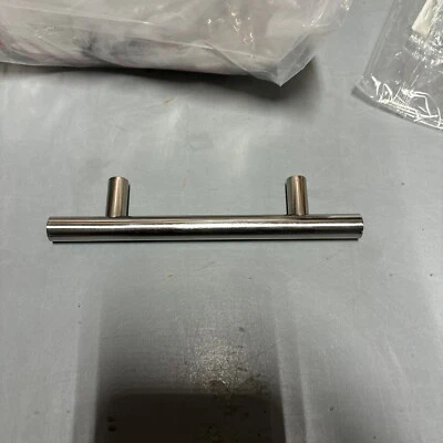 30 tiradores de barra en T de acero inoxidable manijas de gabinete de cocina 3 1/2" centro 6" en general Foto 1 de 4