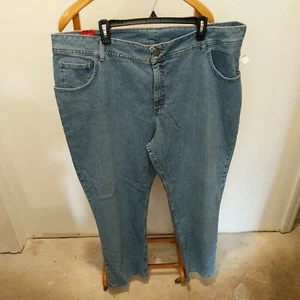 LEE RIDERS RELAXED STRAIGHT LEG Plus Size 26W PETITE Denim Jeans IRREGULAR - Picture 1 of 8