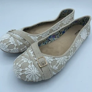 Ballet Flats Beige / White Floral Sz 9 US 41.5 EUR Slip On Shoes EUC - Picture 1 of 6
