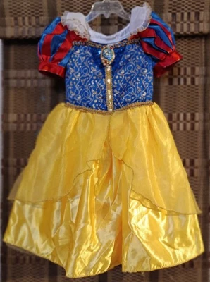 Disney Snow White Dress Halloween Costume. Sz. 3. Pretty! - Image 1 of 4