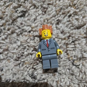 Lego President Business Smiling Raised Eyebrows The LEGO Movie Minifigure - Picture 1 of 4