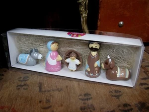 La Ronde Des Couleurs Nativity Set Wood Hand Painted Artisan Christmas Ornament - Picture 1 of 3