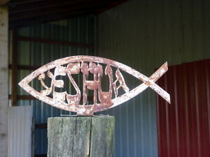 Rusty Metal Messianic Christian Yeshua Jesus Fish Yard Fence Outdoor Art Decor