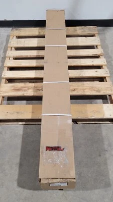 Vertiv VP8641 Rack PDU, 30A, 208V Vertical Rack Unidad de Distribución de Energía NUEVA Foto 1 de 4