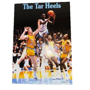 Michael Jordan Raro 1982 UNC Tacones Alquitranados Baloncesto Réplica Postal - Imagen 1 de 2