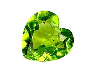 1.87CTS  GREEN NATURAL PERIDOT HEART SHAPE LOOSE GEMSTONES see video - Picture 1 of 3