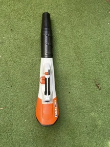 Soplador de hojas manual a batería STIHL BGA 100 36v unidad desnuda - Imagen 1 de 3