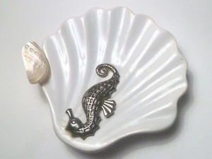 Vintage Ceramic Sea Shell Soap Dish Key Trinket Candy Bowl White USA - Picture 1 of 2