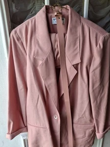 Alfred Dunner Size 10 Pale Peach Jacket +Pant Suit Belted Long Sleeves 1 Button - Picture 1 of 5