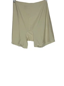 NWOT Truekind Womens Seamless Stretch Mid Waist Short 16-24 Shapewear Nude - Picture 1 of 9