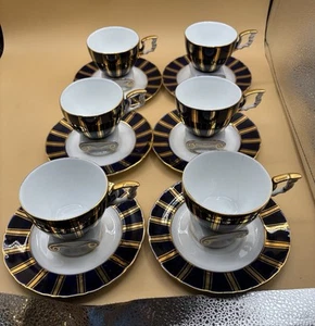 Casati Aramco importa tazas y platillos de porcelana 6 de cada uno. Una taza tiene arañazos - Imagen 1 de 12