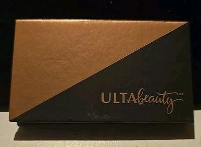 Paleta bronceadora/iluminadora Ulta Beauty Foto 1 de 3