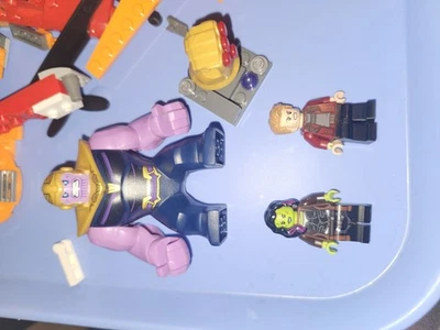 LEGO Marvel Set 76107: Thanos: Ultimate Battle (76107) con Peter Quill y Gamora Foto 1 de 4