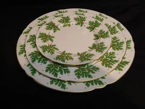 SHELLEY APPLE GREEN GAINSBOROUGH 3 PLATE TRIO #13639 - Picture 1 of 6