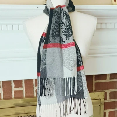 Bufanda con flecos de cachemira y cuadros 53x12 rojo gris negro blanco chal hecho en Alemania Foto 1 de 4
