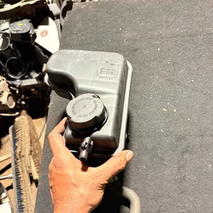 BMW X3 COOLANT LIQUID WATER TANK 2006 106172 11 - Picture 1 of 16