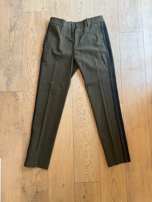 Pantalón estilo esmoquin James Perse oliva y negro para hombre (talla 30 cintura) Foto 1 de 4