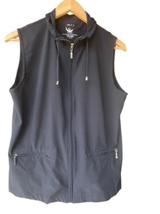 Chicos Zenergy Vest Sz 2 Med Zip Pockets Black Golf Lightweight - Picture 1 of 9