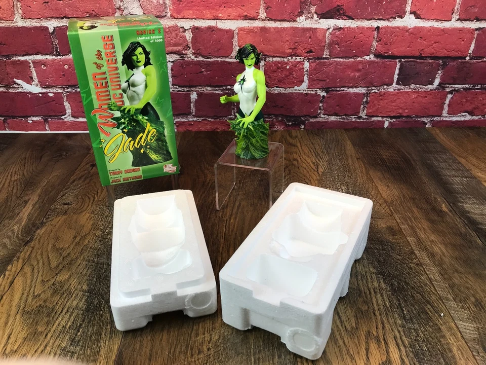 Новый в коробке DC прямой женщин DC вселенной DC JADE бюст фигурка - Терри Додсон - Изображение 1 из 4
