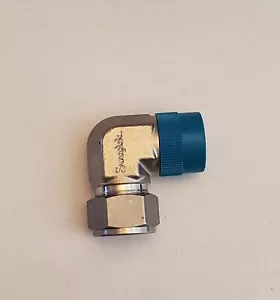 New SWAGELOK 3/4" SS-1210-2-12 - Picture 1 of 1