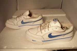 Vintage 2002 Nike White & Carolina Blue  Leather Sneakers Low Men 6Y 305674-142 - Picture 1 of 13