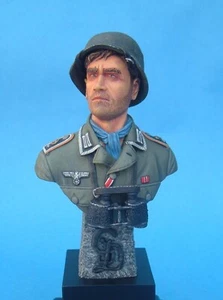 Sovereign 2000 - Oficial Grossdeutschland Div. BUST - S2KB023 - Imagen 1 de 6