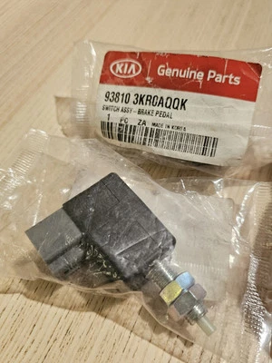 Genuine Kia Switch Assembly Brake Pedal | 93810-3KR0AQQK - Image 1 of 4